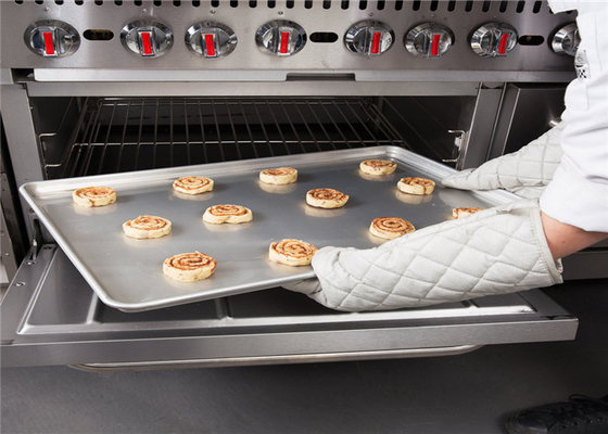 RK Bakeware Trung Quốc Foodservice NSF Full Size Aluminum Nonstick Baking Tray / Aluminum Sheet Pan Wire In Rim, 13 x 18