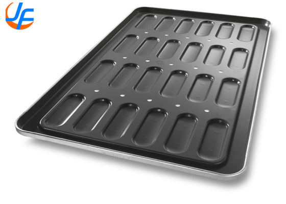 RK Bakeware Trung Quốc-52435 kính Nonstick 18 Mold Aluminized Steel Hot Dog Bun Pan Tray
