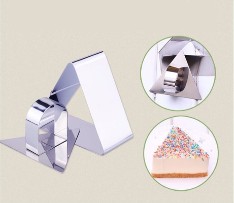 RK Bakeware Trung Quốc Dịch vụ thực phẩm NSF Tam giác Mousse Cake Ring Stainless Steel Ring Mold Cut Biscuits Cake Bakeware Mold